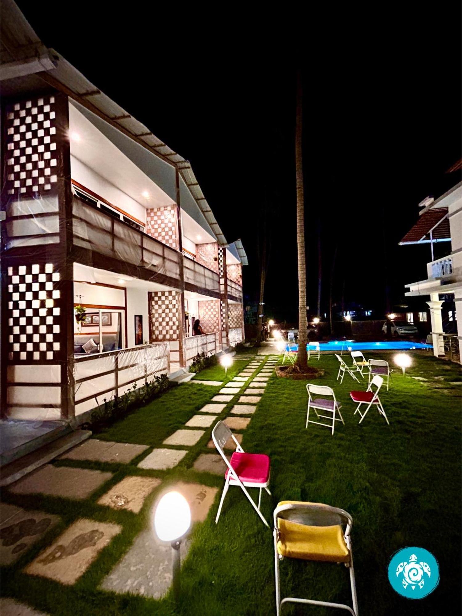 White Turtle Hotel Morjim Kültér fotó